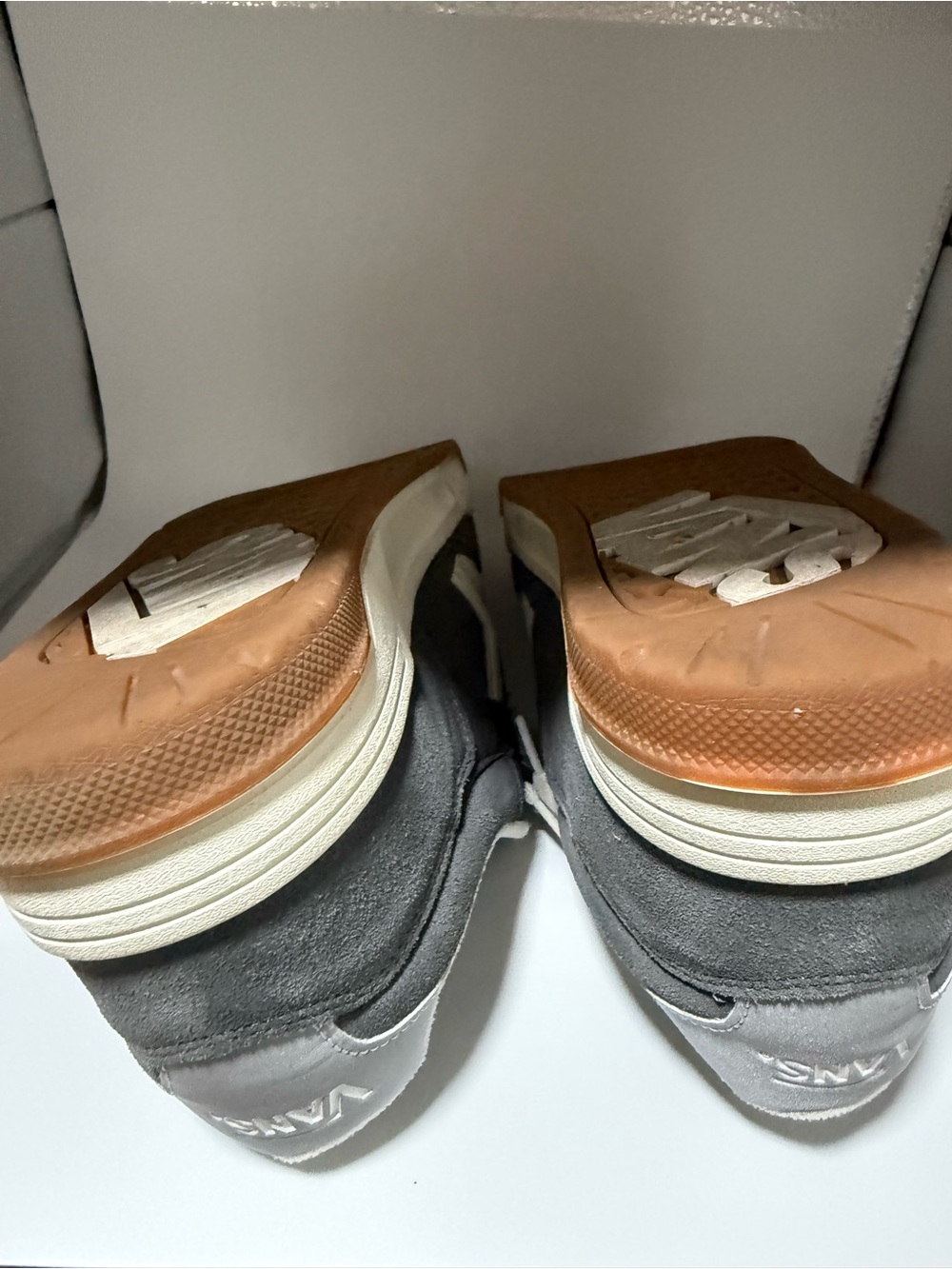 Vans Upland Gray Black Gum Sole Sneakers Mens Size 11 - Picture 11 of 16